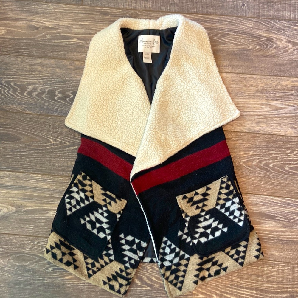 American Rag sherpa and wool vest. Size large.